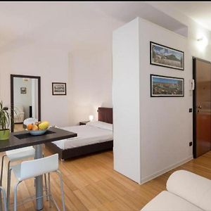 Estudio Deluxe con Cama Queen